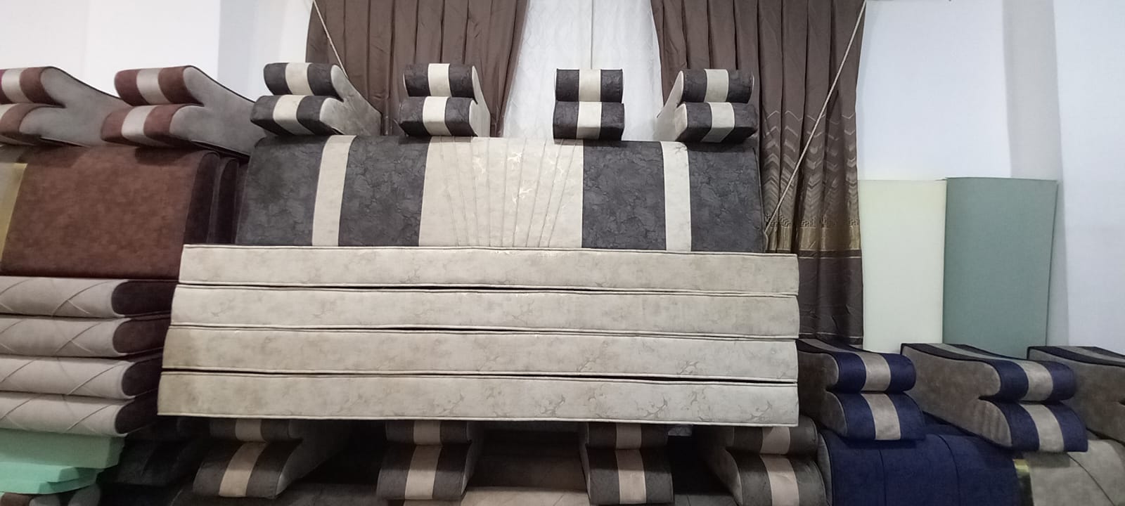 شركة الهرم الخليج للمد العربي ومجالس العربية 